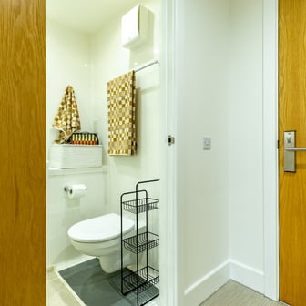 Classic Plus En Suite - Image 6